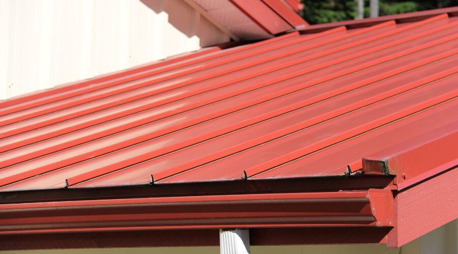 Professional gutter cleaning services in Mustang, OK